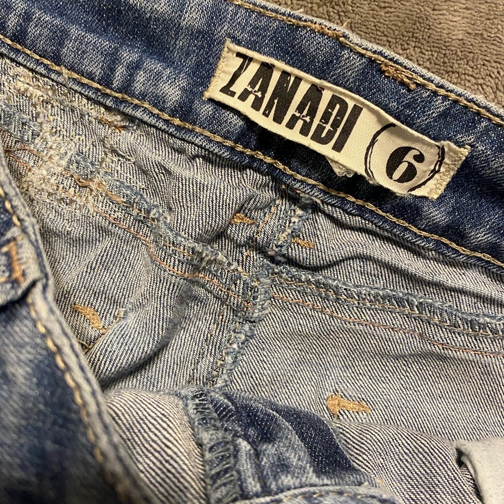 Zanadi size 6 shorts - Picture 2 of 4